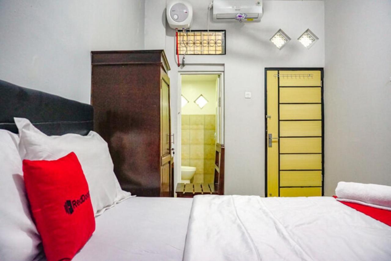 Reddoorz Near Penimbangan Beach Singaraja Экстерьер фото